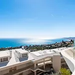 Panoramic Sea View Apartment Stupa Hills