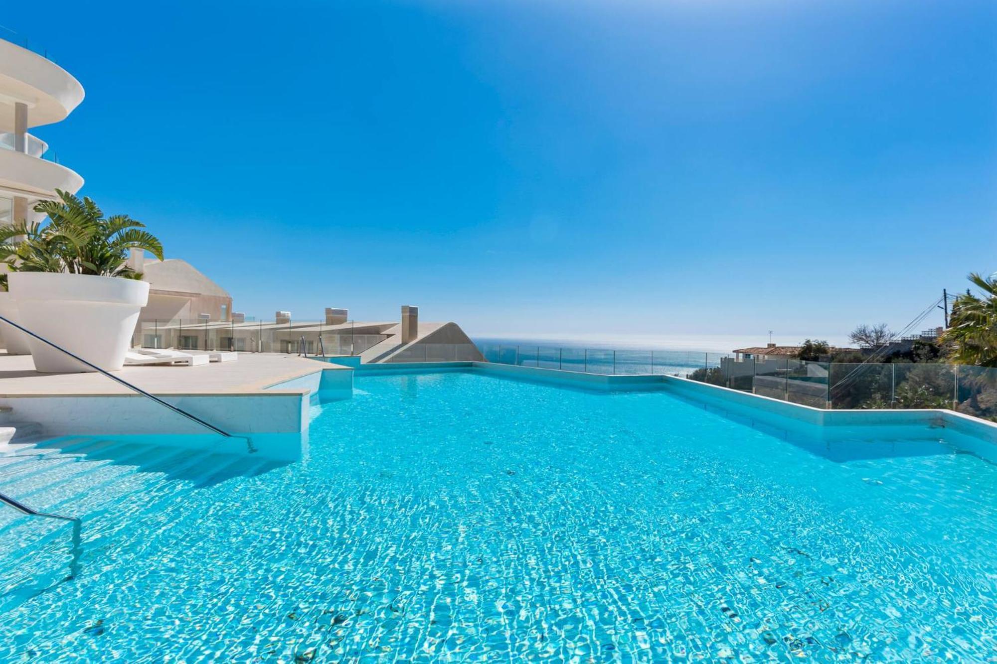 Panoramic Sea View Stupa Hills Benalmádena
